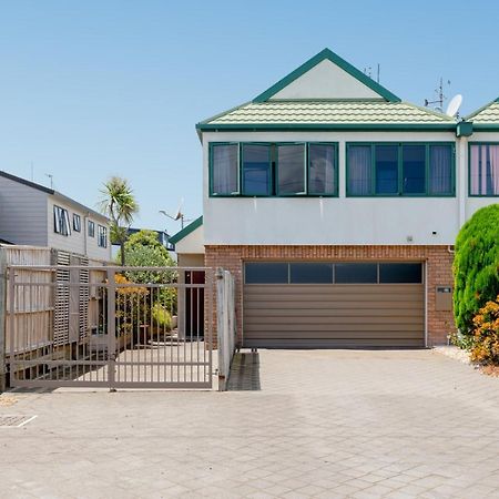 Mount Sunset - Mt Maunganui Townhouse Villa Mount Maunganui Bagian luar foto