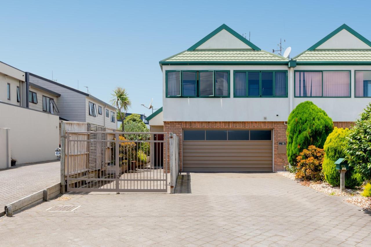 Mount Sunset - Mt Maunganui Townhouse Villa Mount Maunganui Bagian luar foto